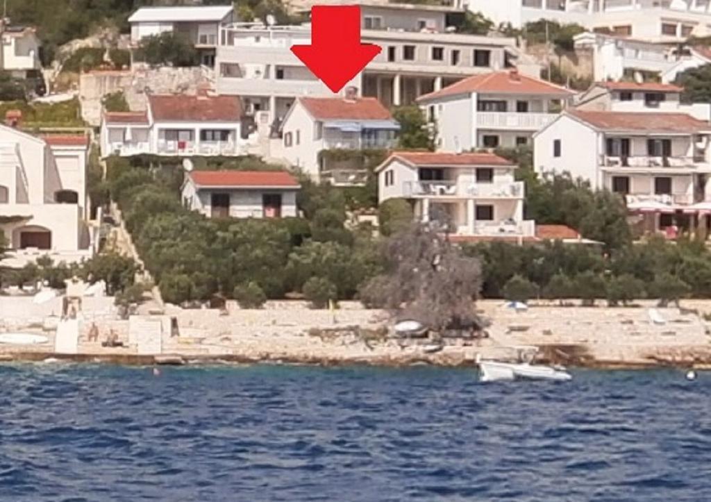 Apartments Lovric - 30 Meters To The Beach Trogir Exteriör bild