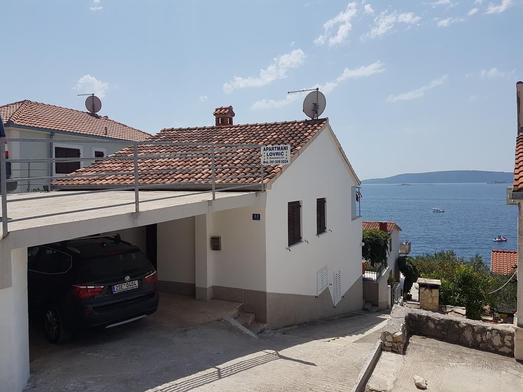 Apartments Lovric - 30 Meters To The Beach Trogir Exteriör bild